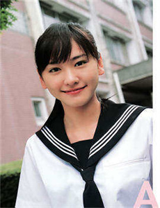 歌声嘹靓
